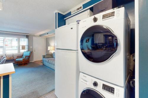 Old Wharf near Macky's Bayside Bar & Grill