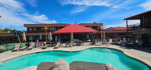 Swimmingpool, Beverly Hills Inn in Maysville (KY)