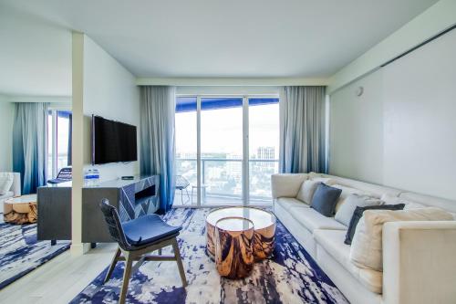 SuitesRUs At W Hotel Fort Lauderdale