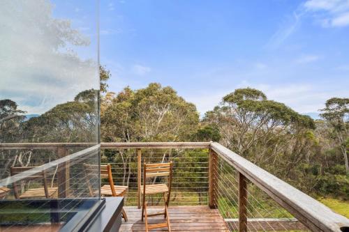 The Mount Vic Escape Fire Pit & Bush Views in Mount Victoria