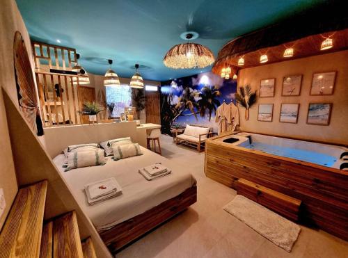 Les Spas de la Mer, Appart&Spa Aloha, 100m de la plage, Plein cœur du Grau near Grau-Du-Roi Train Station