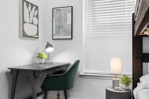 2BR Walk to Zilker Park & SoCo - Austins Best in Austin, USA