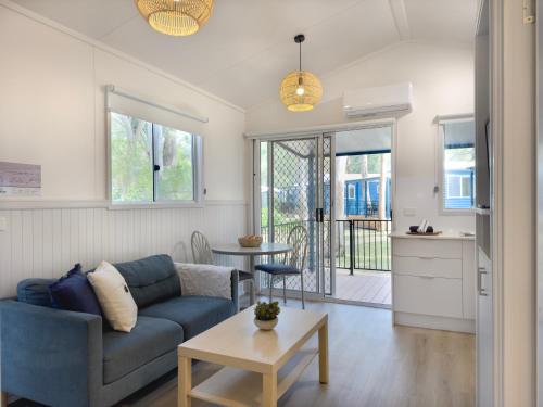 2 bedrooms, 4 beds