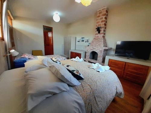 Family Room image 10