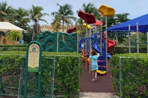 Charming coastal getaway in Palmas Del Mar, Amazing Ocean view in Humacao