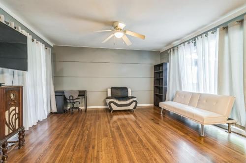 New King Bed 15 Mins from University Health in San Antonio, USA