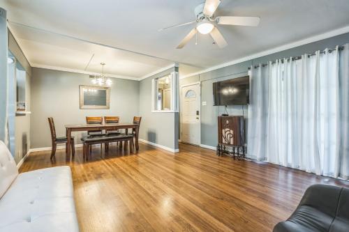 New King Bed 15 Mins from University Health in San Antonio, USA