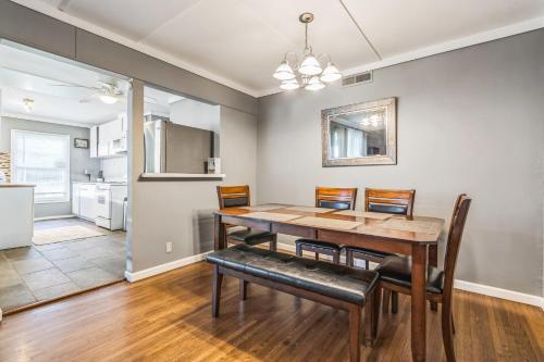 New King Bed 15 Mins from University Health in San Antonio, USA