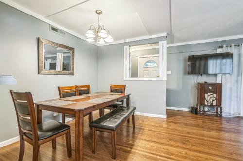 New King Bed 15 Mins from University Health in San Antonio, USA