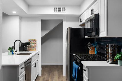 4BR Downtown Austin - Workspace & Near SoCo in Austin, USA