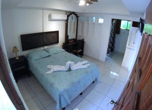 Double Room image 5
