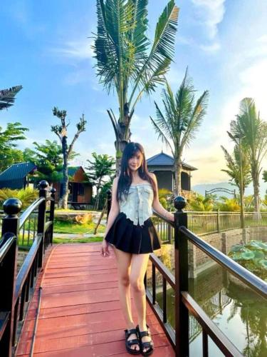 Yellow Homestay