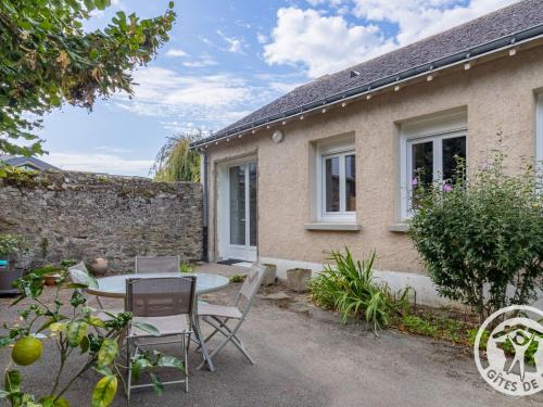 Maison rénovée avec jardin proche d'Angers - FR-1-622-92 gîte à louer Rochefort-sur-Loire
