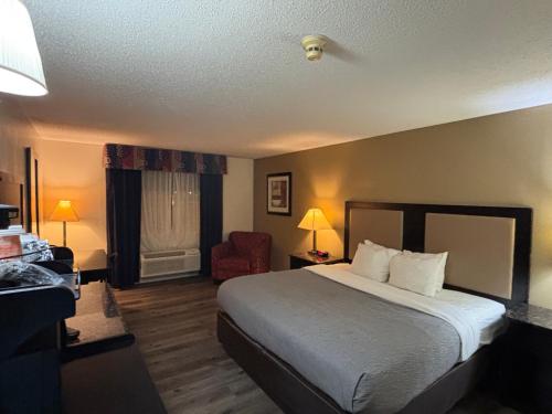 Quality Inn & Suites Woodstock near Lake Geneva in Woodstock (IL)