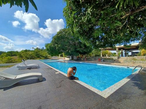 Swimming pool, LOHAS airport hotel in Laguindingan