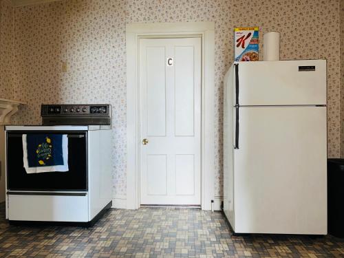 Private Room Minutes from Downtown A in Hartford, USA
