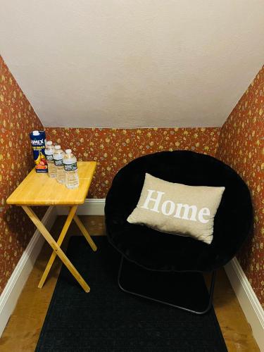 Private Room Minutes from Downtown A in Hartford, USA