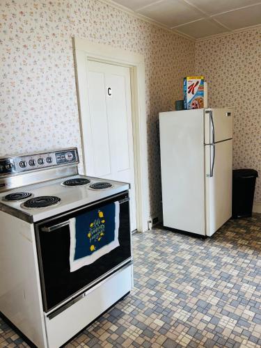 Private Room Minutes from Downtown A in Hartford, USA