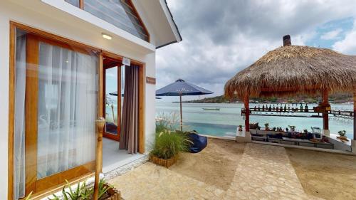 Pubi/sohvabaar, Segara Seaside Resort in Nusa Ceningan