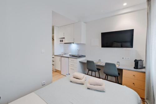 Lovely studio fully equipped near subway N4 - image 5