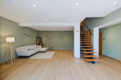 Lovely studio fully equipped near subway N13 - image 10