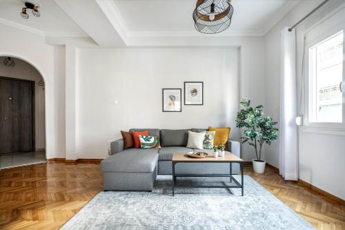 Dew 1-Bedroom Apartment in Athens - main image