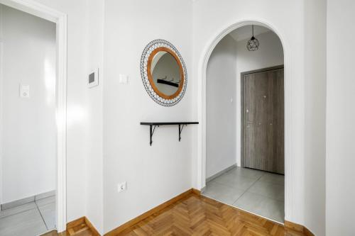 Dew 1-Bedroom Apartment in Athens - image 3