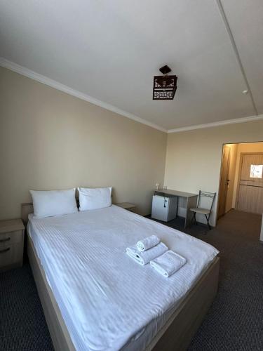 1 double bed