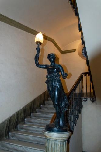 Home at Rome Luxury Navona Suites - image 13