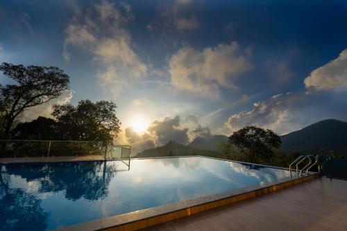 สระว่ายน้ำ, คาเมลอตรีสอร์ท (Camelot Resort) in นุลลาตันนี
