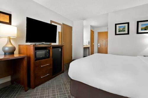 Comfort Inn Joliet West I-80 Comfort Inn Joliet West I-80