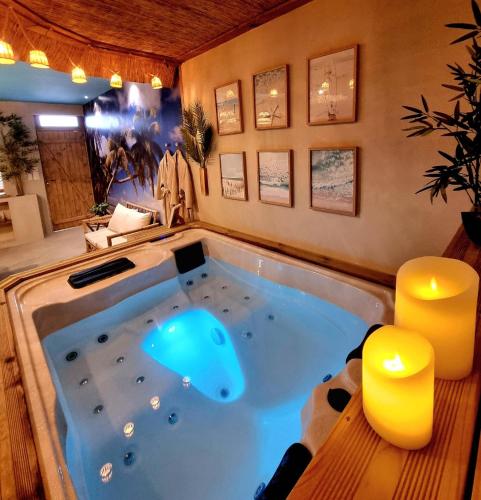 Les Spas de la Mer, Appart&Spa Aloha, 100m de la plage, Plein cœur du Grau near Grau-Du-Roi Train Station
