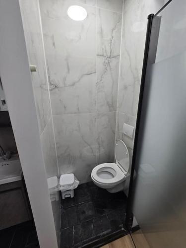 Ryo 37 דירת נופש מושלמת מרחק 5 דקות מחוף הים, Bat Yam (Foto 9)