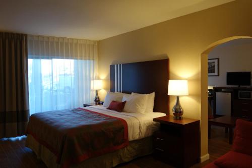 Ramada by Wyndham Sacramento in Sacramento (CA)