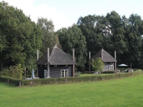  Cozy house with or without hot tub near a river in Notter