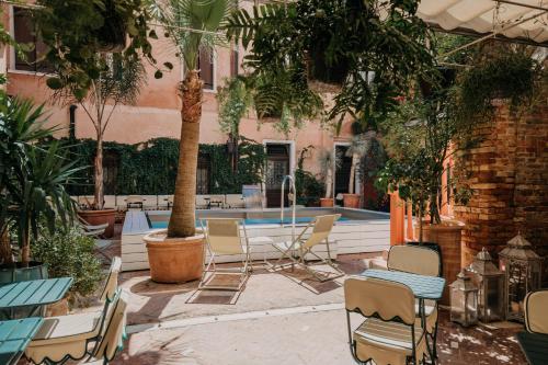 Hotel Giorgione near Ca' Pesaro Galleria Internazionale d'Arte Moderna