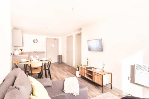 Fabulous 1 Bed Apartment in Liverpool Centre, Liverpool (photo 7)
