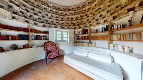 Szórakozási lehetőségek, Gîte Château du Colombier - Piscine chauffée (Gite Chateau du Colombier - Piscine chauffee) in Mailly-Le-Chateau