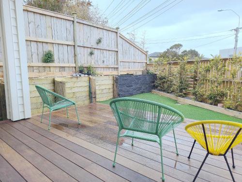 Stylish Family Retreat in Hillcrest Spa 4 Bedroom and Playroom, Auckland (photo 8)