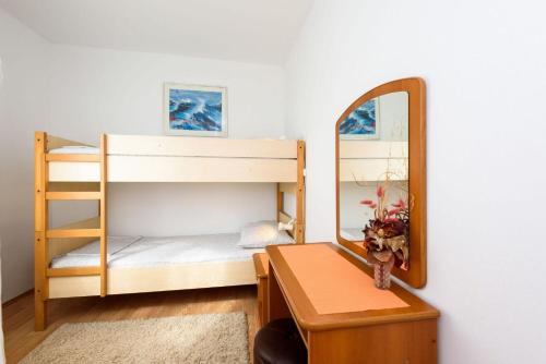 Apartments Goge - 90m from beach - image 11