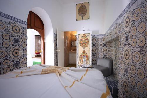 room detail thumbnail 0
