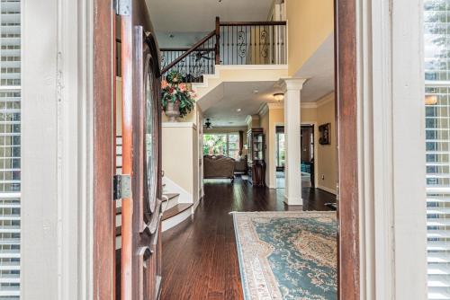Tremendous Home in with Pool and Hot Tub in Houston, USA