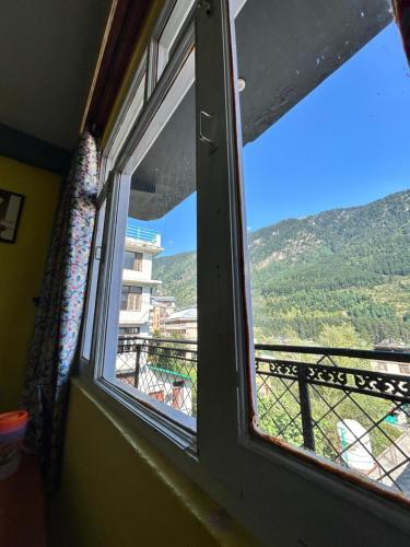 Mohini classic Hotel, unwind in the nature – Manali, PA
