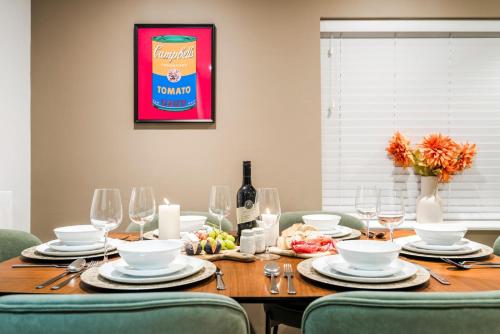 Létesítmények, The Coach House 3 bed apartment with off-street parking in Ellesmere Port in Ellesmere Port