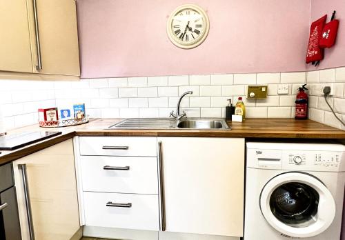 Ground Floor Flat with Free Parking & WiFi, Glasgow (photo 7)