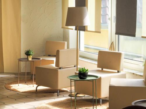 共用Lounge/電視區, Weinstraße No 8 "Einfach-Gut-Übernachten" (Weinstraße No 8 "Einfach-Gut-Ubernachten") in 萊斯惠勒