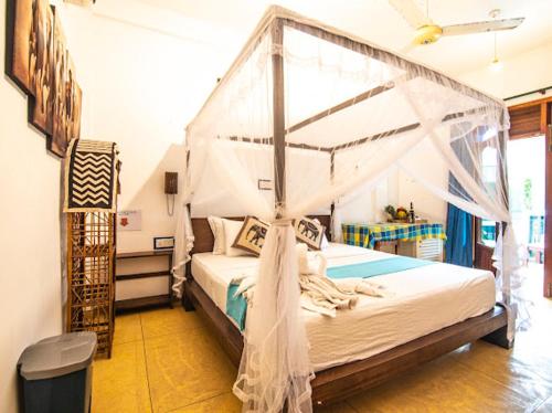 Deluxe Double Room image 3