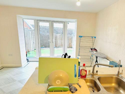 Kitchen, Best Places to Stay in Kent near The Charlotte