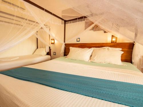 Deluxe Triple Room image 2