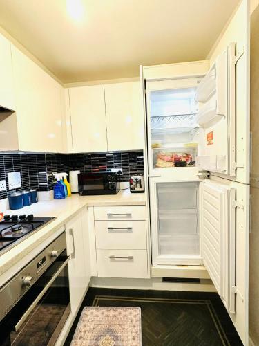 Kitchen, Best Places to Stay in Kent near The Charlotte